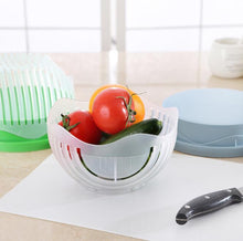 SALAD CUTTING GADGET